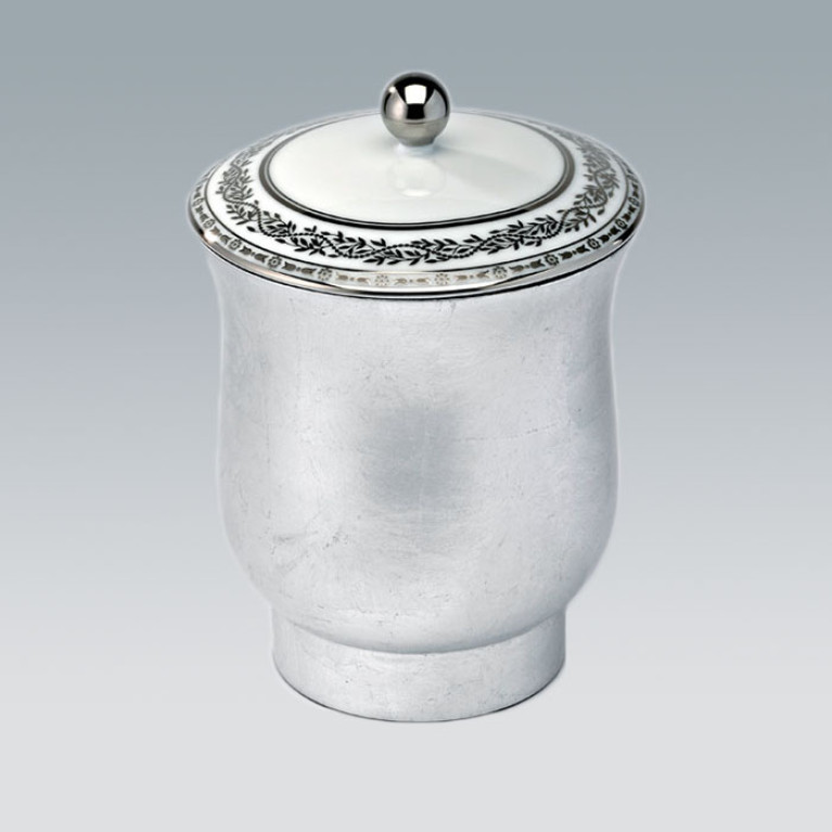 THG MARQUISE BLANC DECOR PLATINE Китайская лакированная коробка с белой керамической крышкой &Oslash;126 мм., middle size, декор платина, цвет серебро