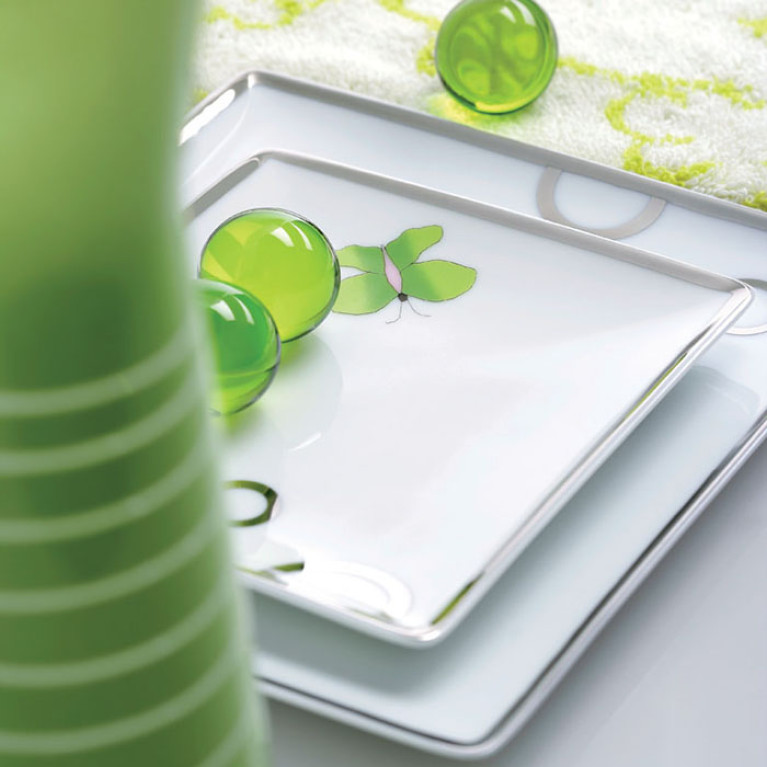 THG CAPUCINE VERT DECOR PLATINE Поднос керамический 122х110 мм., настольный, small size, декор платина/зеленый, цвет белый