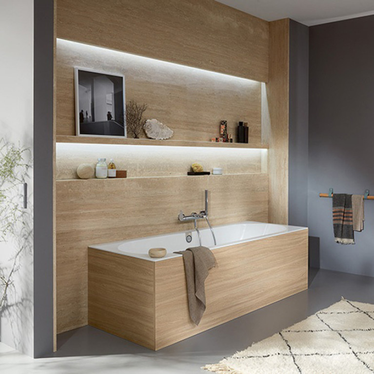 VilleroyBoch Oberon 2.0 Ванна встраиваемая 1700*750*485, слив по центру, в к-те ножки и слив-перелив хром, материал: Quaryl, цвет: альпийский белый