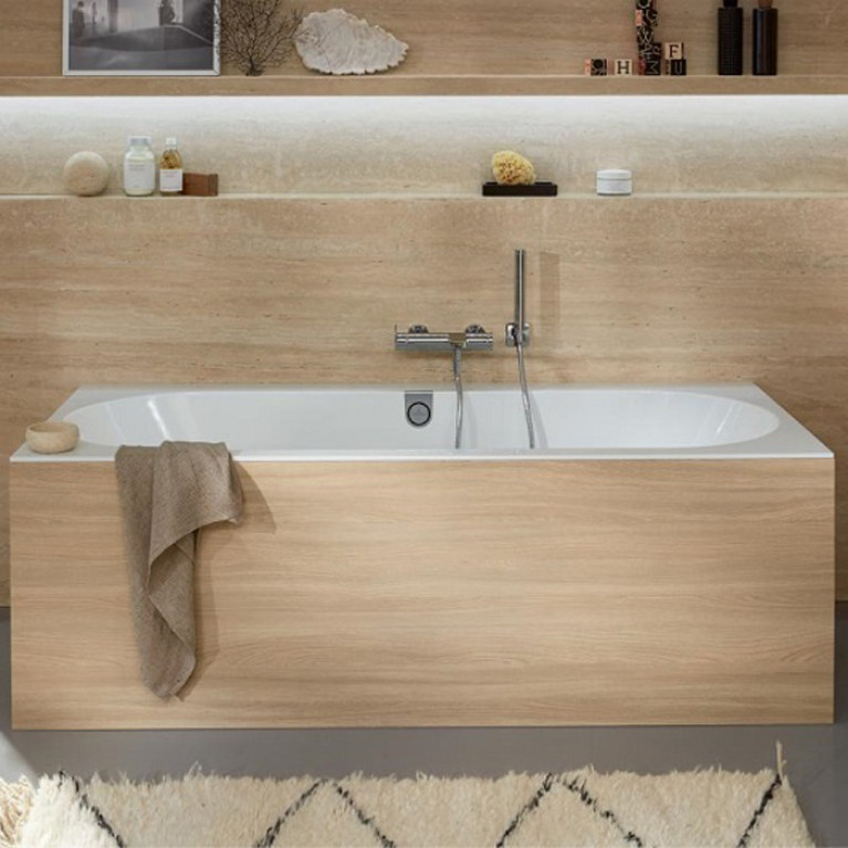 VilleroyBoch Oberon 2.0 Ванна встраиваемая 1700*750*485, слив по центру, в к-те ножки и слив-перелив хром, материал: Quaryl, цвет: альпийский белый