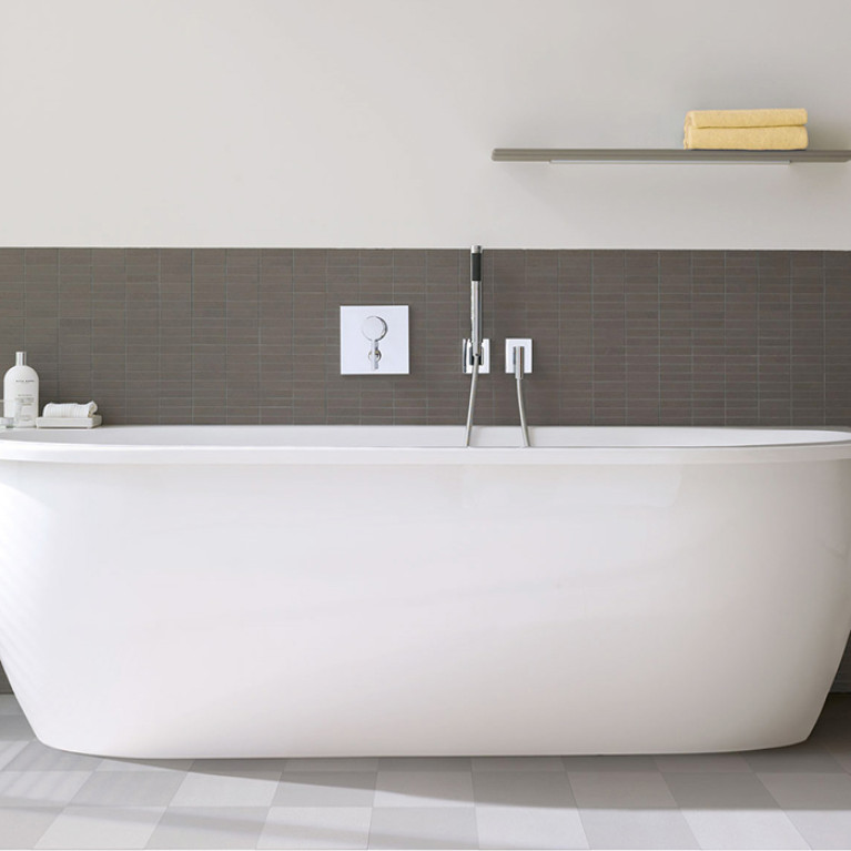 Duravit Darling New  Ванна 1900х900 мм, акриловая, пристенный вариант, с панельюи ножками,с 2 наклонами для спины, цвет белый