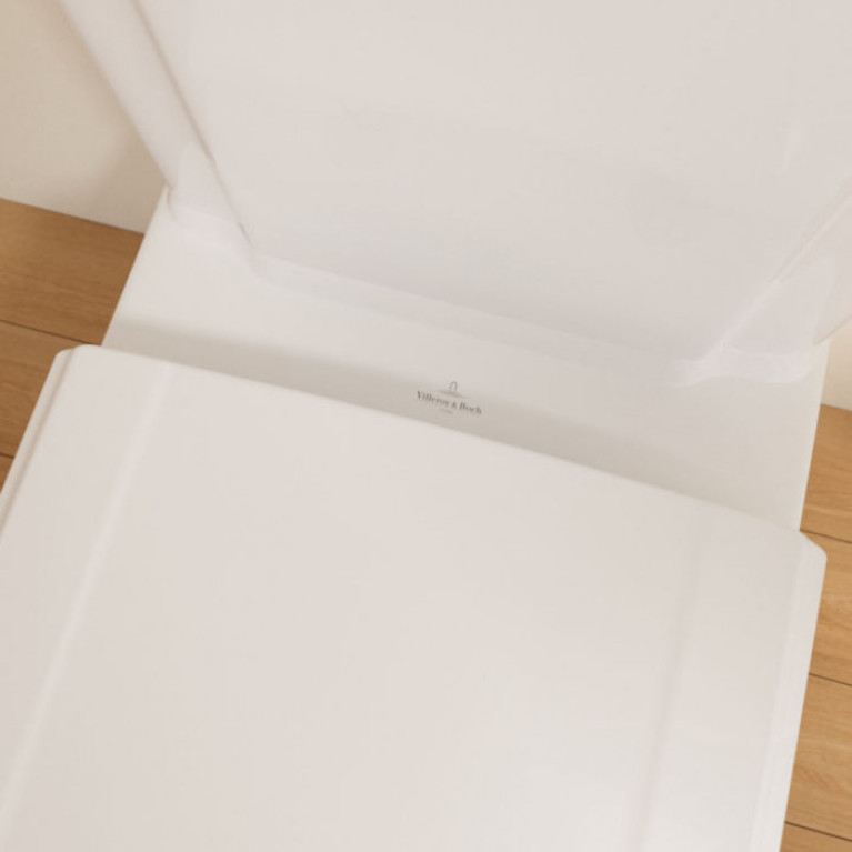 VilleroyBoch Hommage Унитаз моноблок  370*725*390, крепеж в комплекте, CeramicPlus, цвет: белый