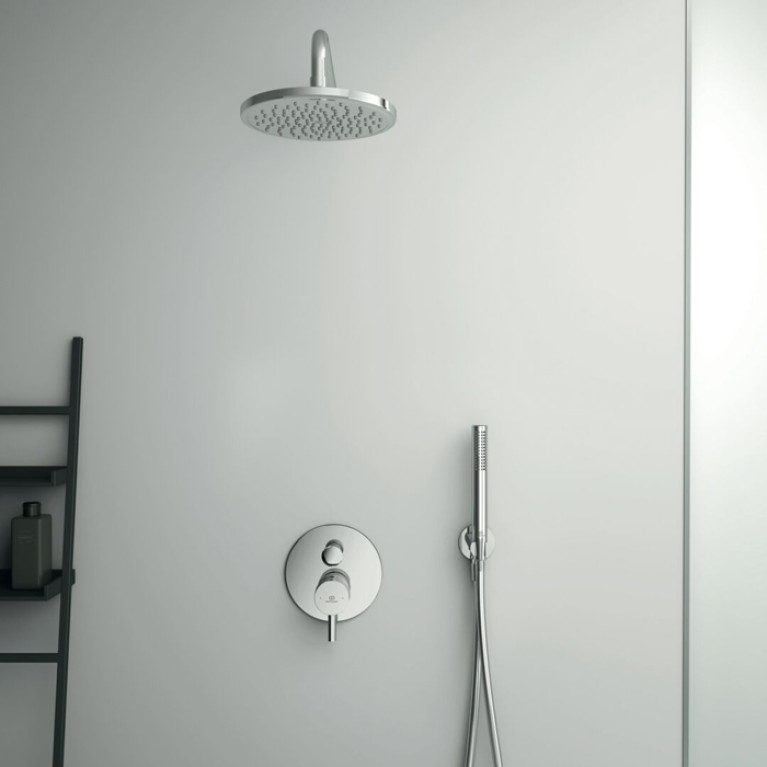 Ideal Standard Ceraline Душевой комплект: встроен. часть смес+наруж. часть с перекл.,  ручным душем, верх. душ: 200 мм+штанга: 400 мм цвет: хром