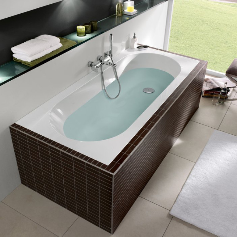 VilleroyBoch Oberon Ванна встраиваемая 1700*750*450, к-т ножек, материал: Quaryl, цвет: альпийский белый