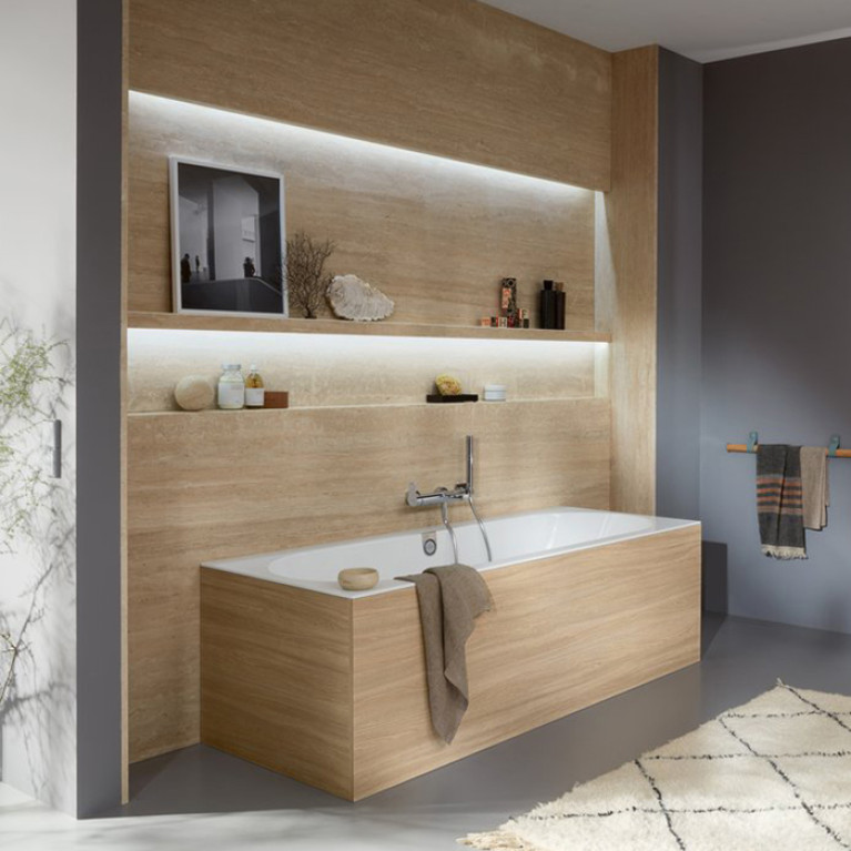 VilleroyBoch Oberon 2.0 Ванна встраиваемая 1800*800*485, слив по центру, в к-те ножки и слив-перелив хром, материал: Quaryl, цвет: альпийский белый