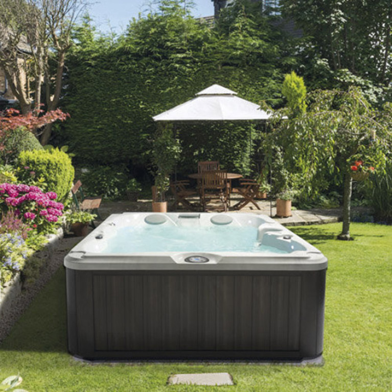 JACUZZI SPA J235 Минибассейн 213х213х91 см, фильтрация CLEARRAY&reg; Active Oxygen, цвет акрила Platinum (65) внешняя панель Silver Wood