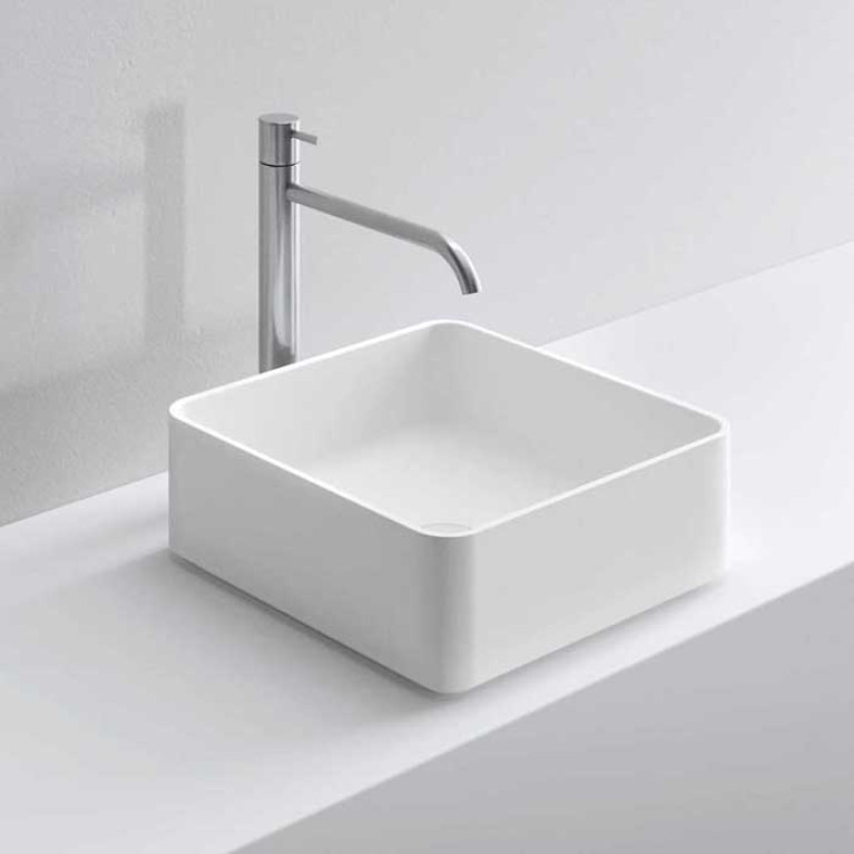MILLDUE  Раковина  BASIC Q37 накладная из CERAMILUX ,37х37х13 см, без отв для смесителя, цвет белый матовый