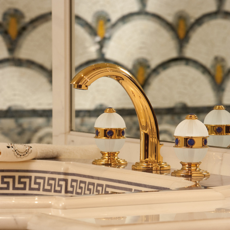 THG AMBOISE LAPIS LAZULI Смеситель для раковины на 3 отверстия, с донным клапаном, вставки лазурит, цвет полированное золото