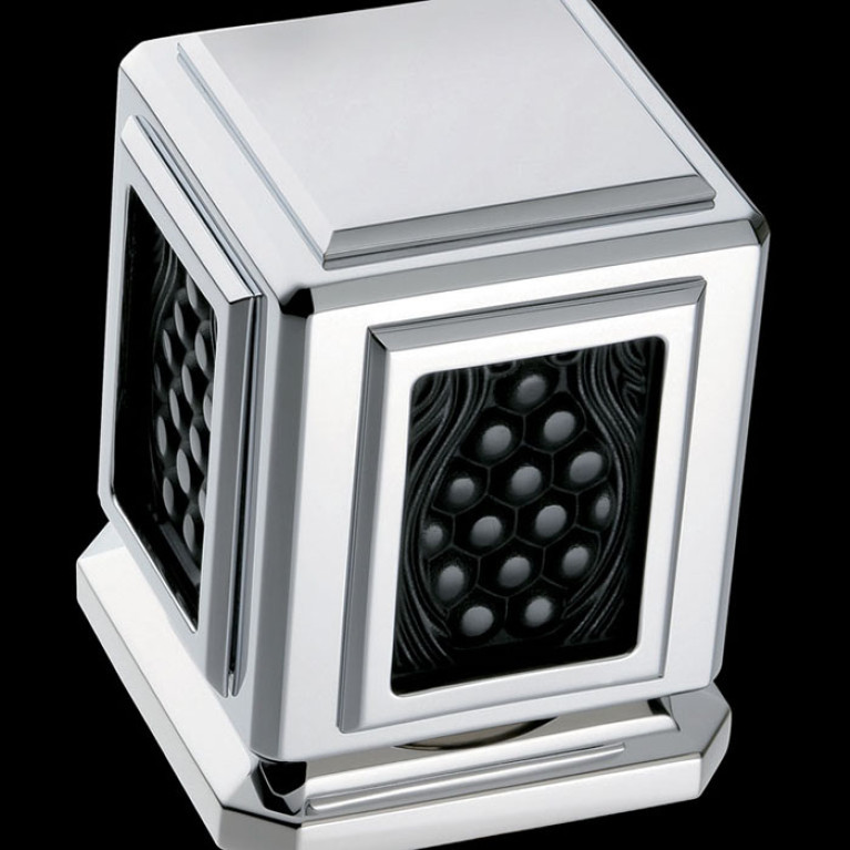 THG METROPOLIS CRISTAL NOIR Смеситель для раковины на 3 отверстия, с донным клапаном, цвет хром
