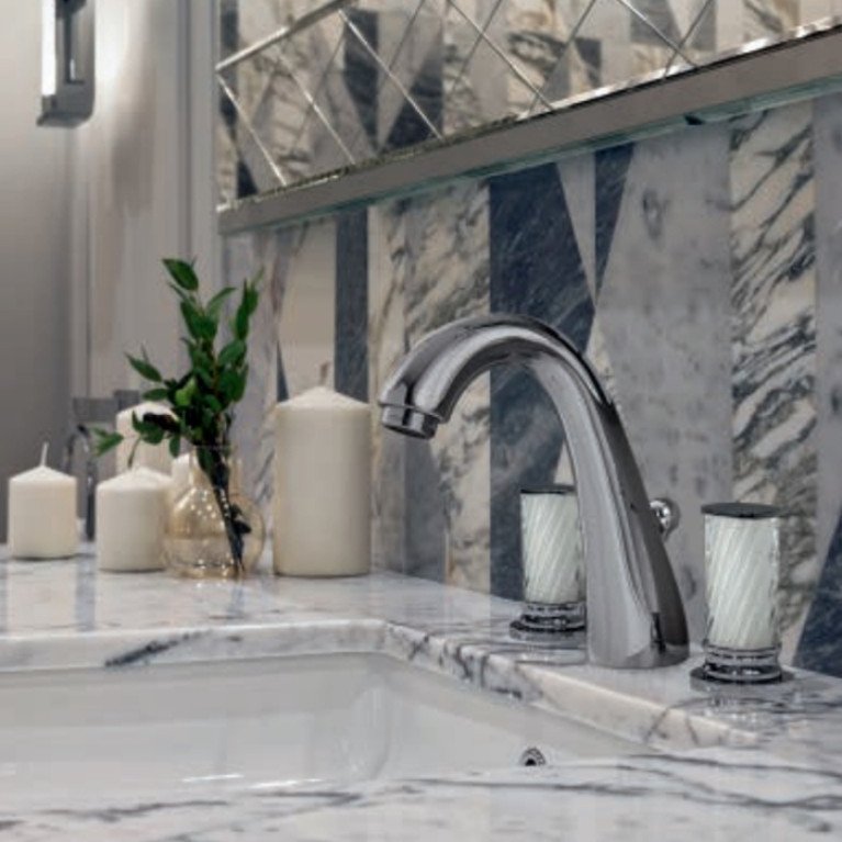 OASIS LUTETIA Столешница мраморная 1650х560х20 мм., с 1 отверстием для раковины, с 3 отверстиями для смесителя, мрамор Bianco Statuario