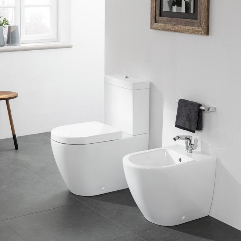VilleroyBoch Subway 2.0 Сиденье для унитаза с микролифтом, цвет белый/нержавеющая сталь