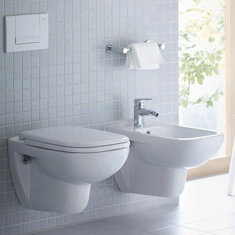 Duravit D-Code Комплект: подвесной унитаз 253509 355х545 мм.+ сиденье с автоматическим закрыванием 006739 (Спец.цена из наличия)